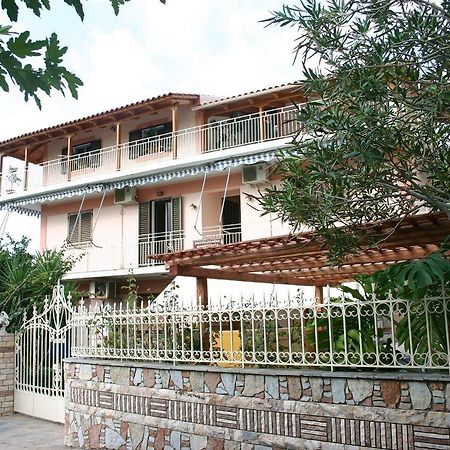 Liocharis Apartments Lourdata  Exterior foto