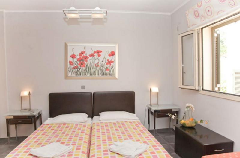 Liocharis Apartments Lourdata  Exterior foto