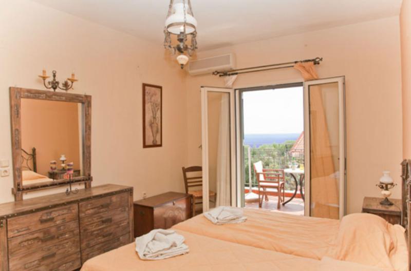 Liocharis Apartments Lourdata  Exterior foto